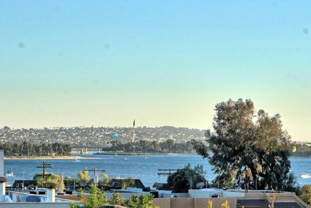 Villa 3Bd Sleeps 8 Rooftop Bayside Feel The Ocean Breeze à San Diego Extérieur photo
